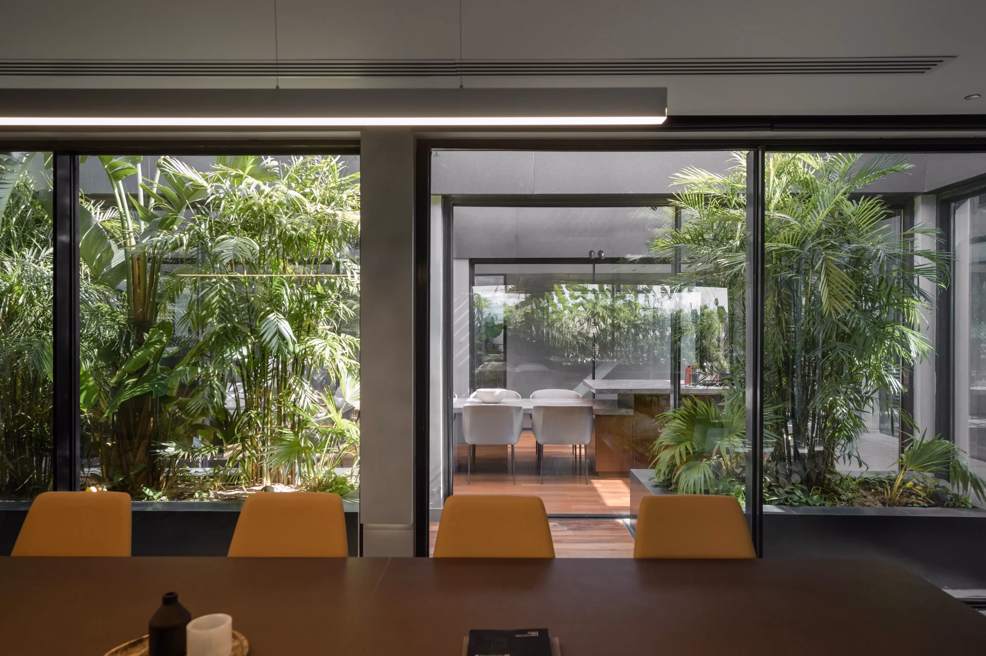 AGM_Office_60