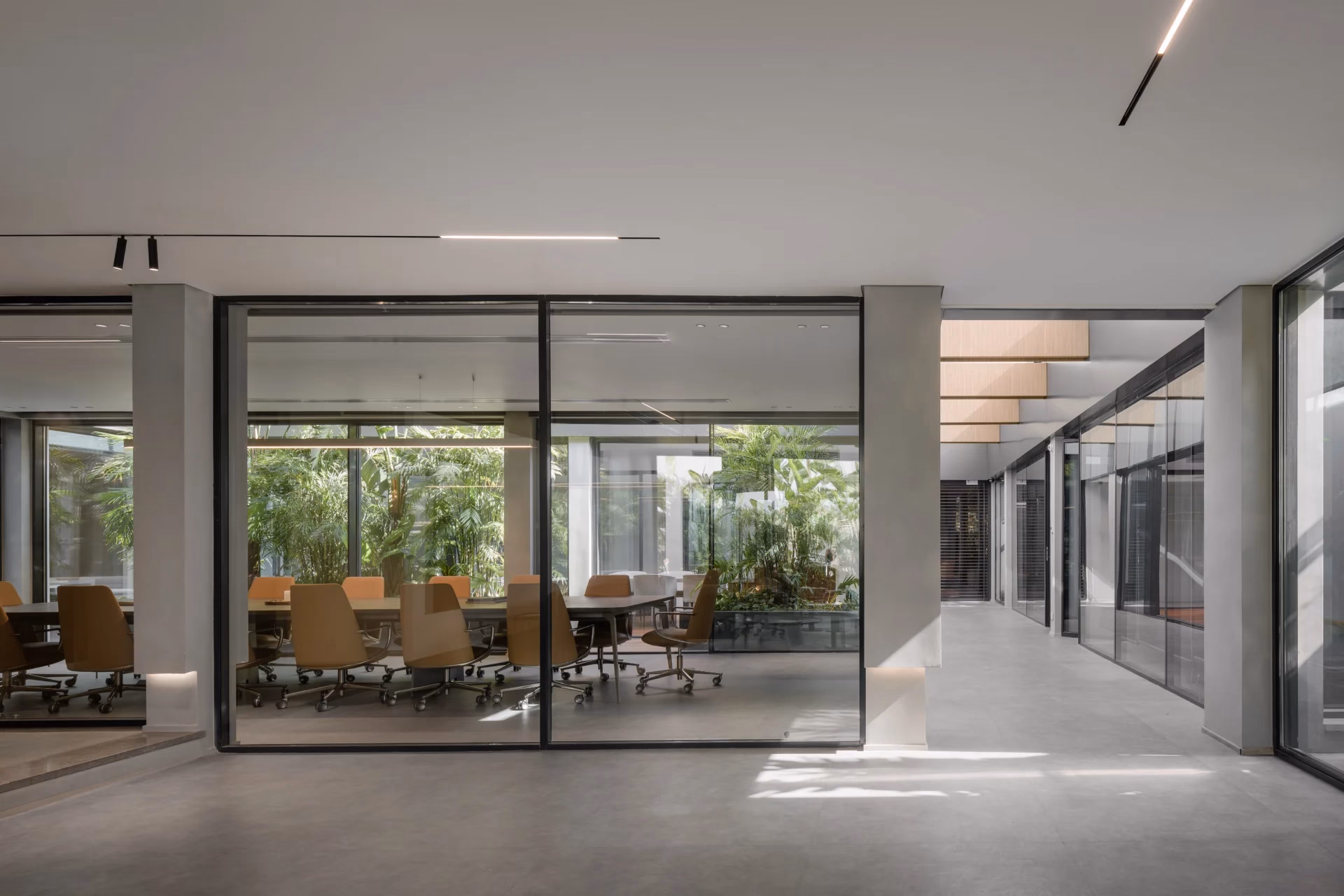 AGM_Office_63