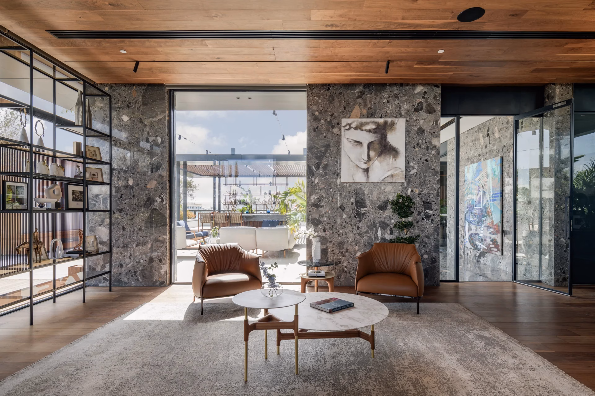 Sky_Investments_Office_31